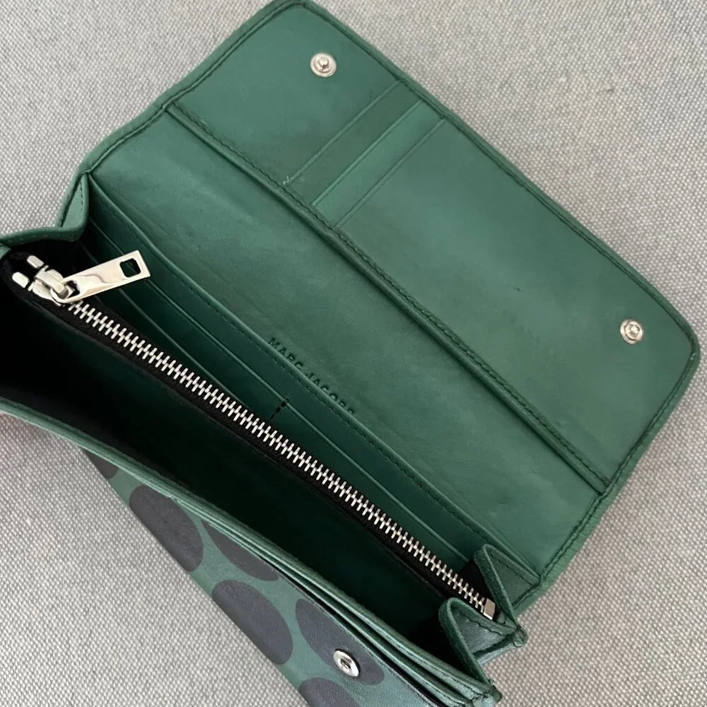 MARC JACOBS Green/Black Polka Dot Wallet Lambskin RARE Runway 2011 - Picture 4 of 7